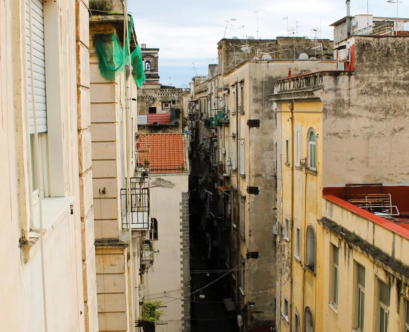 Blackwoody Contemporary Rooms - Napoli Centro Storico